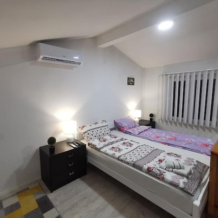 White Apartment Sarajevo - Free Parking Экстерьер фото